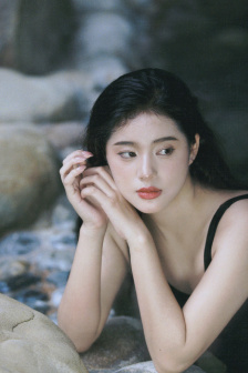 WC女厕撒尿七Ⅴ偷拍
